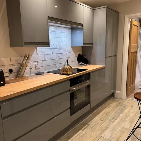 Urban Escape - Free Parking Ferienhaus