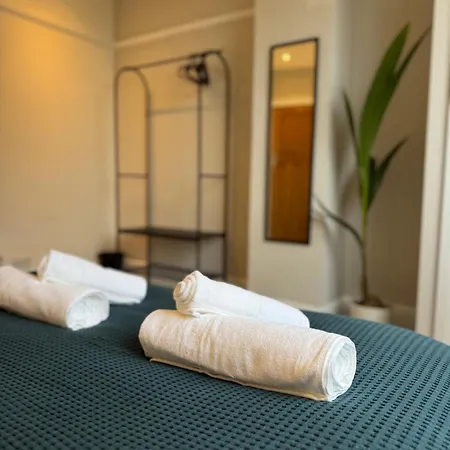 Urban Escape - Free Parking Ferienhaus Bristol