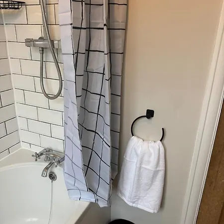 Ferienhaus Urban Escape - Free Parking *