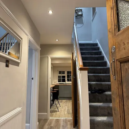 Urban Escape - Free Parking *